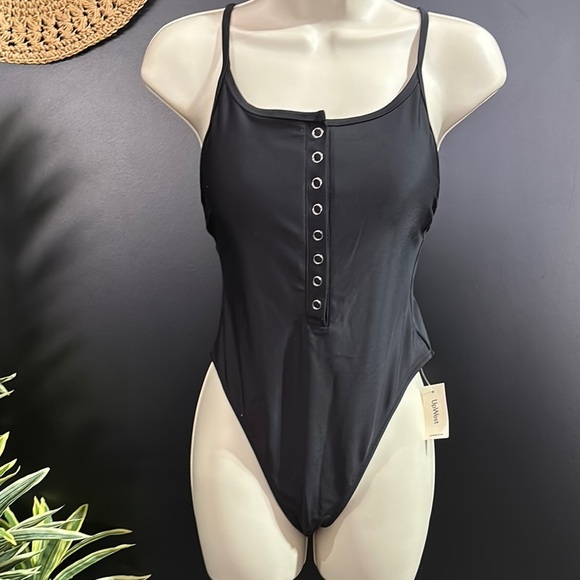 UpWest Henley snap front,high cut thigh,removable pads, thin straps 1 piece swim - Picture 2 of 12